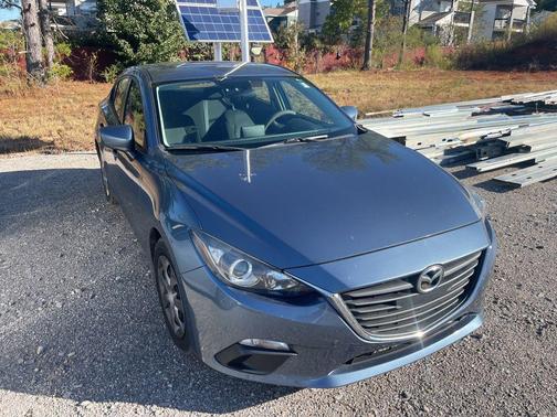 2015 Mazda Mazda3 i Sport
