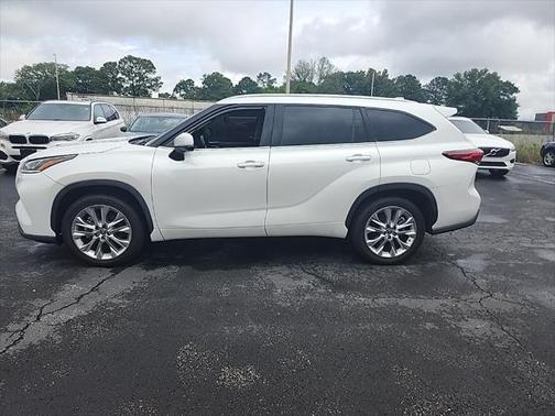 2022 Toyota Highlander Limited