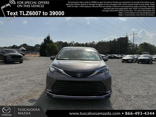 2022 Toyota Sienna XLE 7 Passenger