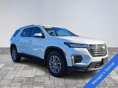 2022 Chevrolet Traverse LT Cloth