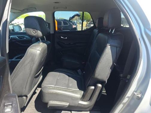 Silver Ice Metallic 2019 Chevrolet Traverse RS