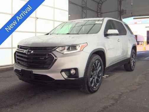 Silver Ice Metallic 2019 Chevrolet Traverse RS