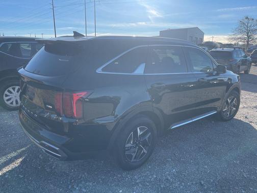 2022 Kia Sorento Hybrid EX