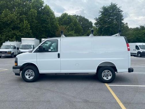 2025 GMC Savana 2500 Work Van