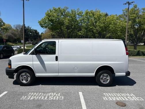 2023 GMC Savana 2500 Work Van