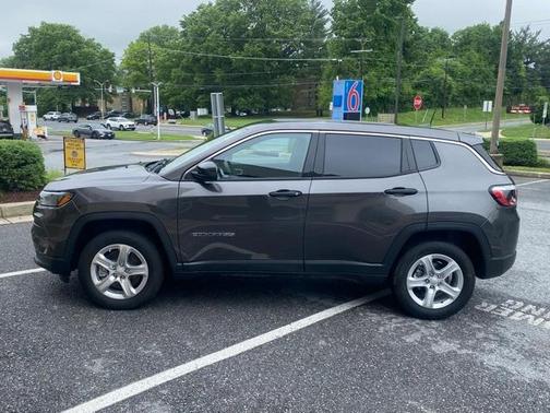 2023 Jeep Compass Sport