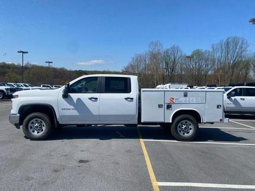 2025 Chevrolet Silverado 3500 WT