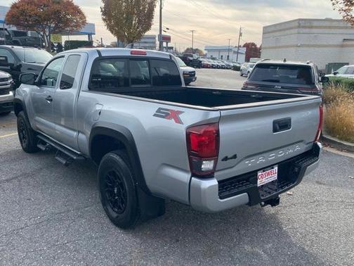 2022 Toyota Tacoma SR