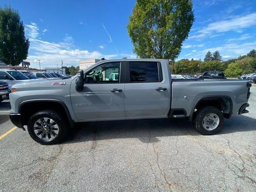 2024 Chevrolet Silverado 2500 Custom
