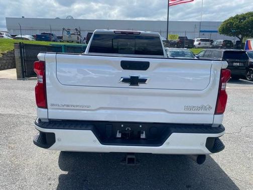 2022 Chevrolet Silverado 3500 High Country