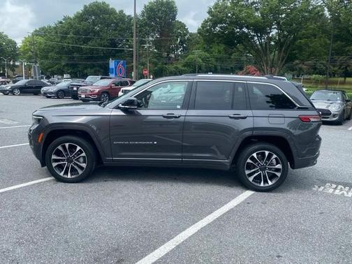 2022 Jeep Grand Cherokee Overland