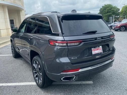 2022 Jeep Grand Cherokee Overland