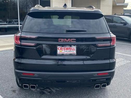 2025 GMC Acadia AT4