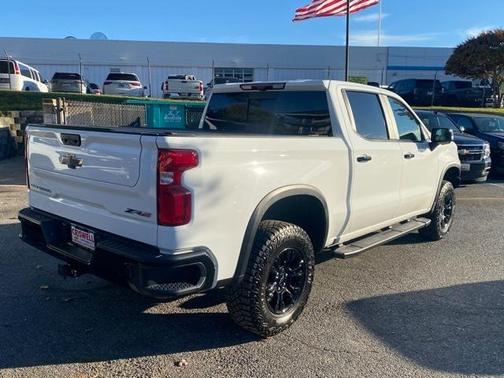 2025 Chevrolet Silverado 1500 ZR2