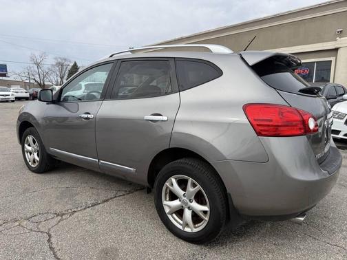 2011 Nissan Rogue SV