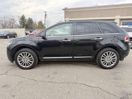 2013 Lincoln MKX Base