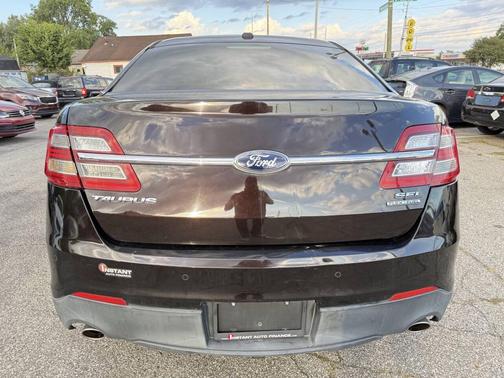 2013 Ford Taurus SEL