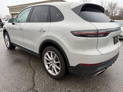 2021 Porsche Cayenne Cayenne