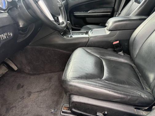 Dark Charcoal Pearlcoat 2011 Chrysler 300 Limited
