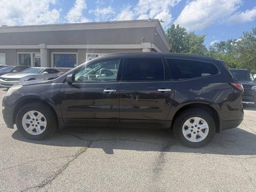Tungsten Metallic 2015 Chevrolet Traverse LS