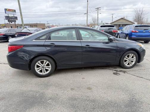 2013 Hyundai SONATA GLS