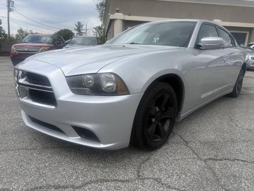 Bright Silver Metallic Clearcoat 2012 Dodge Charger SE