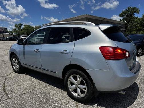 2011 Nissan Rogue SV