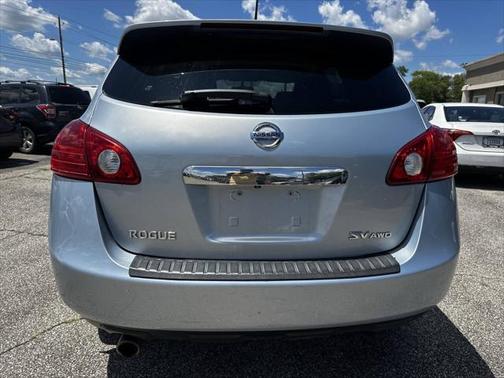 2011 Nissan Rogue SV