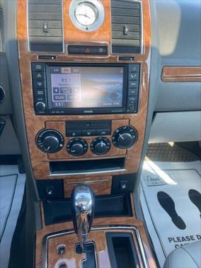 2010 Chrysler 300 Touring/Signature/Executive Series
