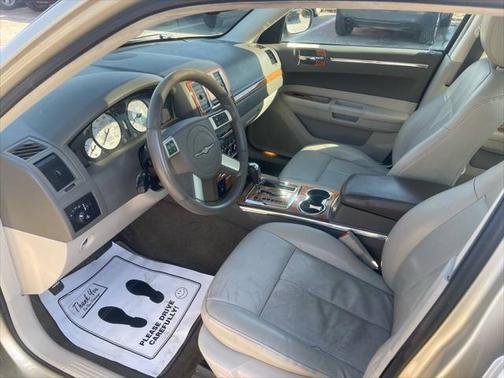 2010 Chrysler 300 Touring/Signature/Executive Series