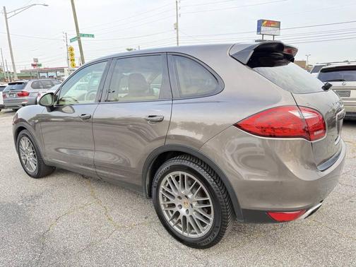 2014 Porsche Cayenne S