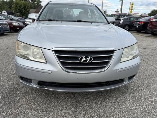 2010 Hyundai SONATA GLS