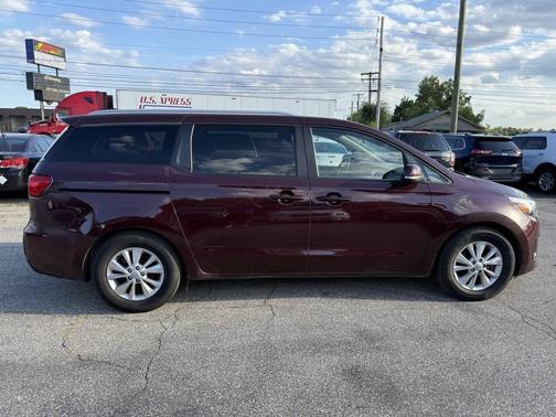 2017 Kia Sedona LX