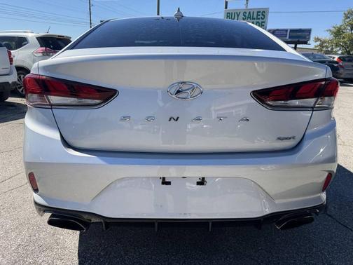 Symphony Silver 2018 Hyundai SONATA Sport
