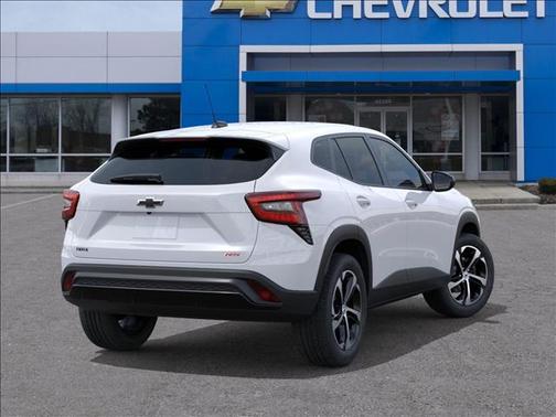 Summit White 2026 Chevrolet Trax 1RS