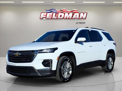 Summit White 2023 Chevrolet Traverse LT Cloth