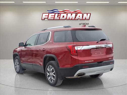2023 GMC Acadia SLT