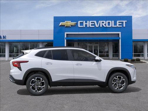 Summit White 2026 Chevrolet Trax LT