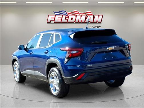 Blue Glow Metallic 2024 Chevrolet Trax LS