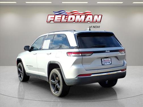 2022 Jeep Grand Cherokee Altitude