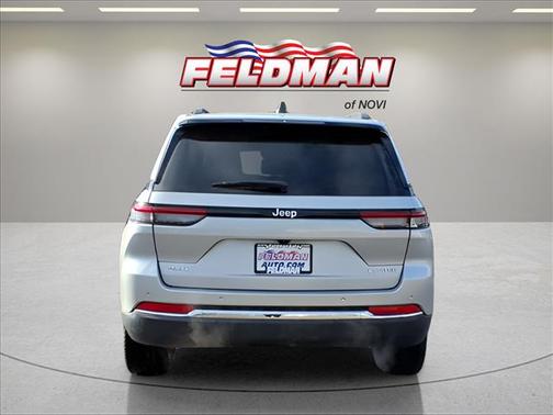 2022 Jeep Grand Cherokee Altitude