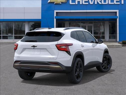 Summit White 2026 Chevrolet Trax ACTIV