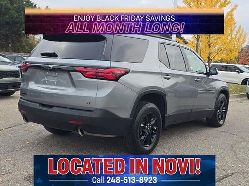 2023 Chevrolet Traverse LT Cloth