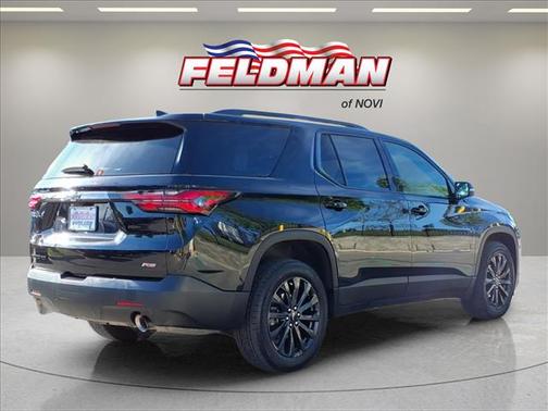 Mosaic Black Metallic 2023 Chevrolet Traverse RS