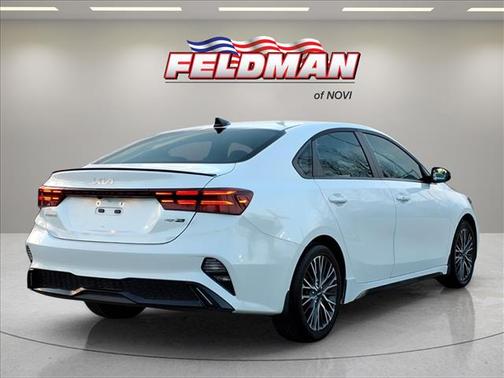 Snow White Pearl 2023 Kia Forte GT-Line