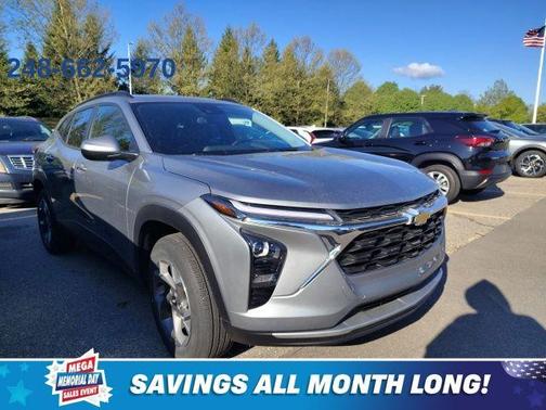 Sterling Gray Metallic 2024 Chevrolet Trax LT