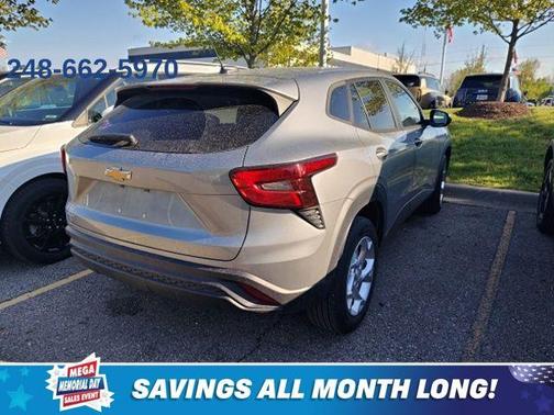 Sterling Gray Metallic 2024 Chevrolet Trax LS