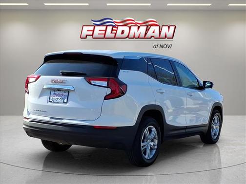 Summit White 2023 GMC Terrain SLE