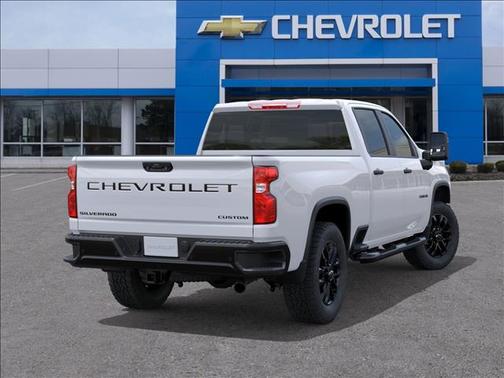 Summit White 2026 Chevrolet Silverado 2500 Custom
