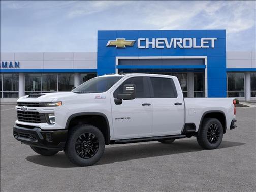 Summit White 2026 Chevrolet Silverado 2500 Custom